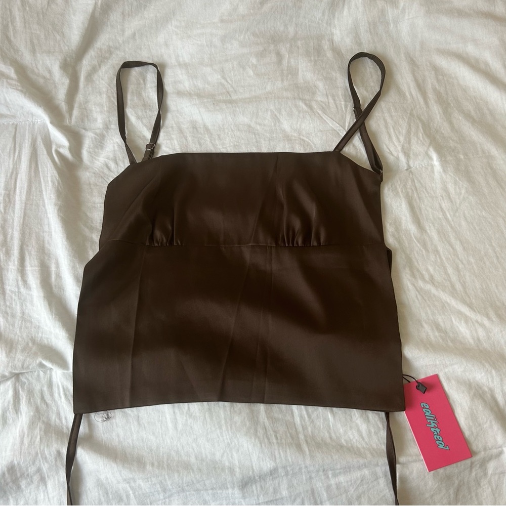 BROWN BACKLESS EDIKTED TOP